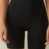 Shorts Enlace Adoncelle - Preto Essence
